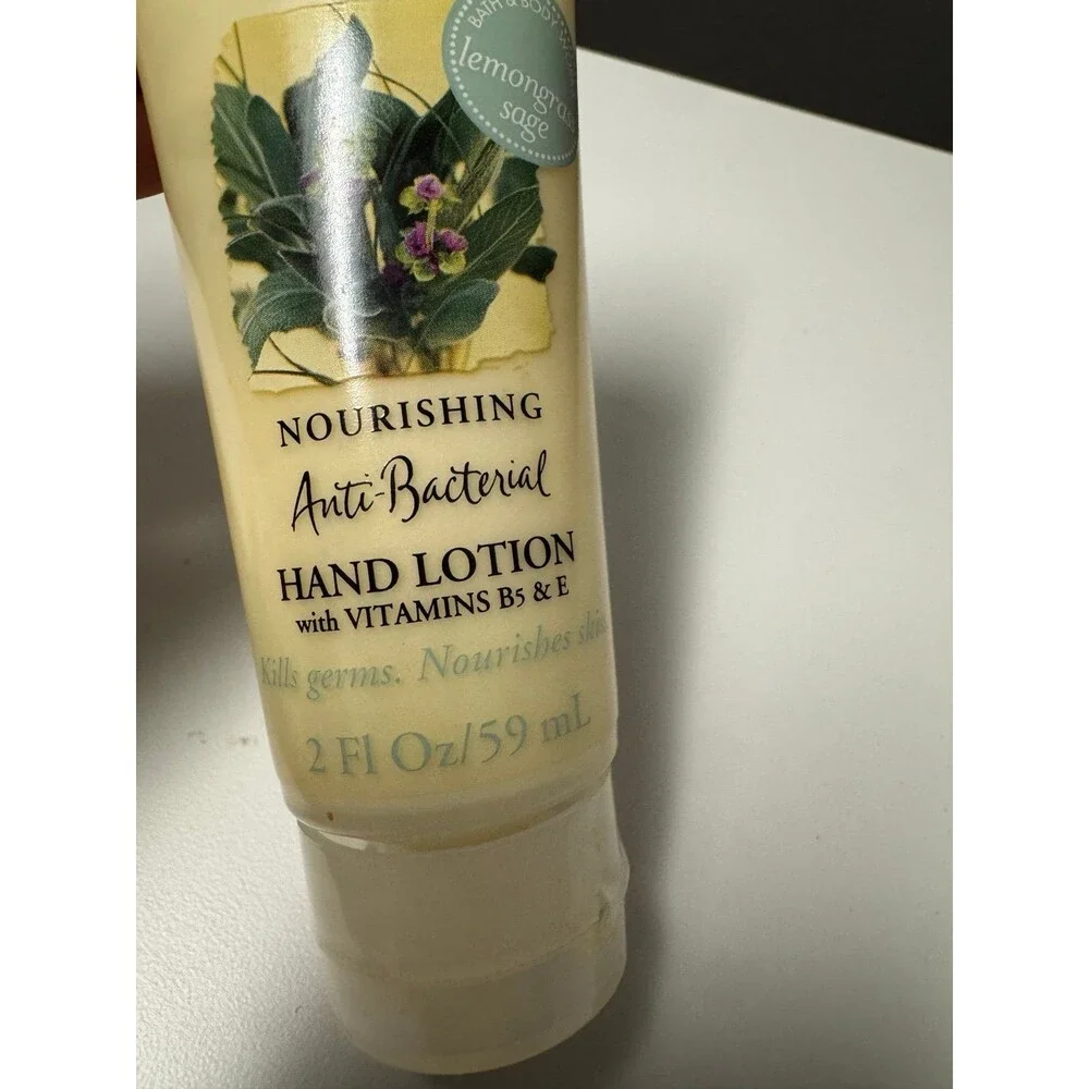VTG Bath & Body Works Lemongrass Sage Moisturizing Hand Lotion Cream New 2oz